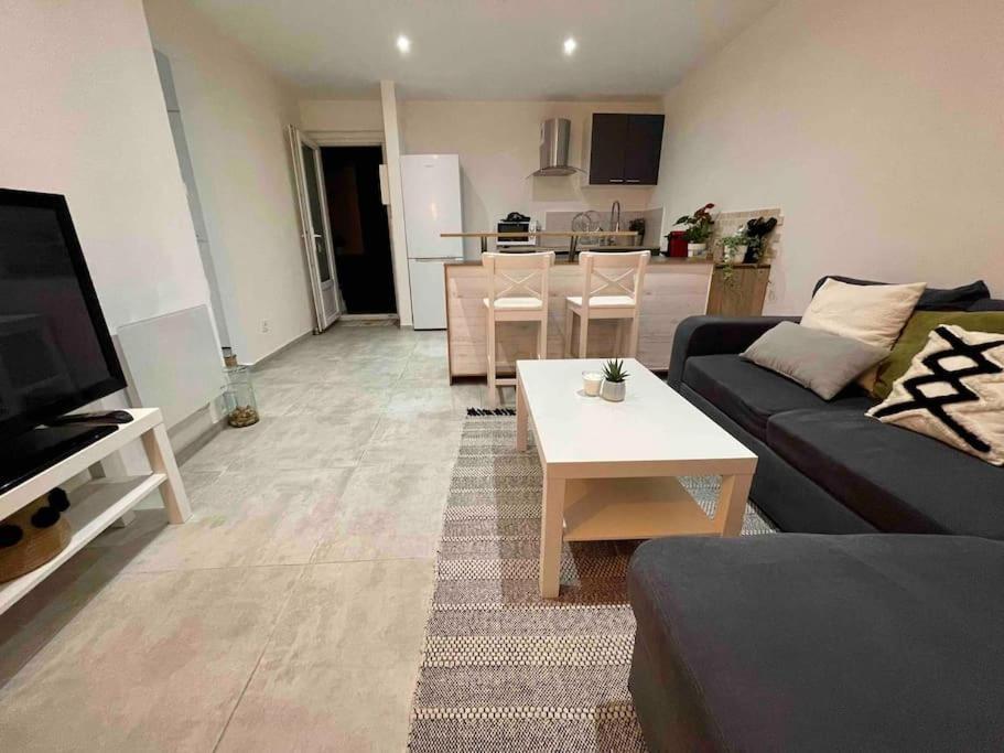 Toulon: Superbe Appartement Atypique 2 Chambres المظهر الخارجي الصورة