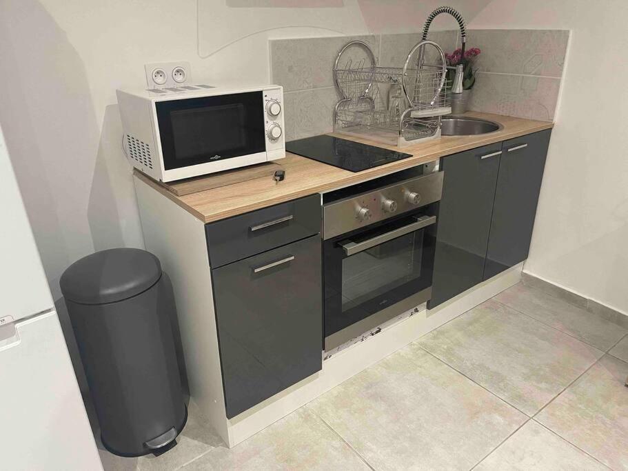 Toulon: Superbe Appartement Atypique 2 Chambres المظهر الخارجي الصورة